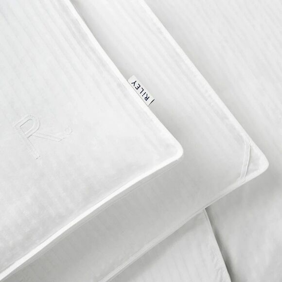Riley Luxury All Season White Goose Down Comforter size twin - Picture 3 of 3